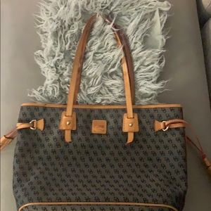 Dooney & Bourke Tote